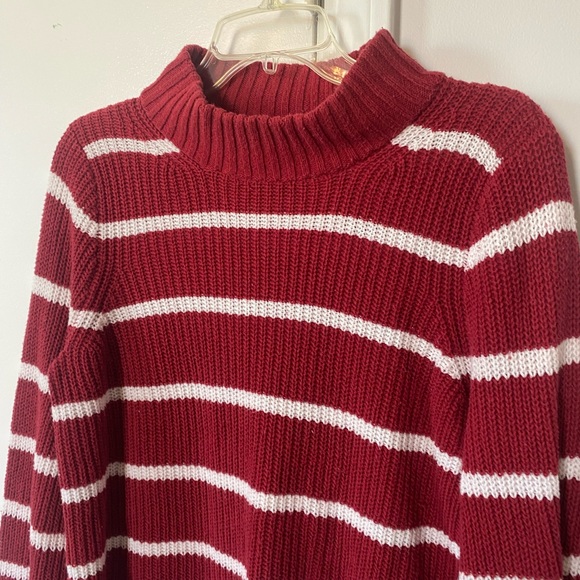 Abercrombie & Fitch red and white striped sweater size small - Picture 3 of 6
